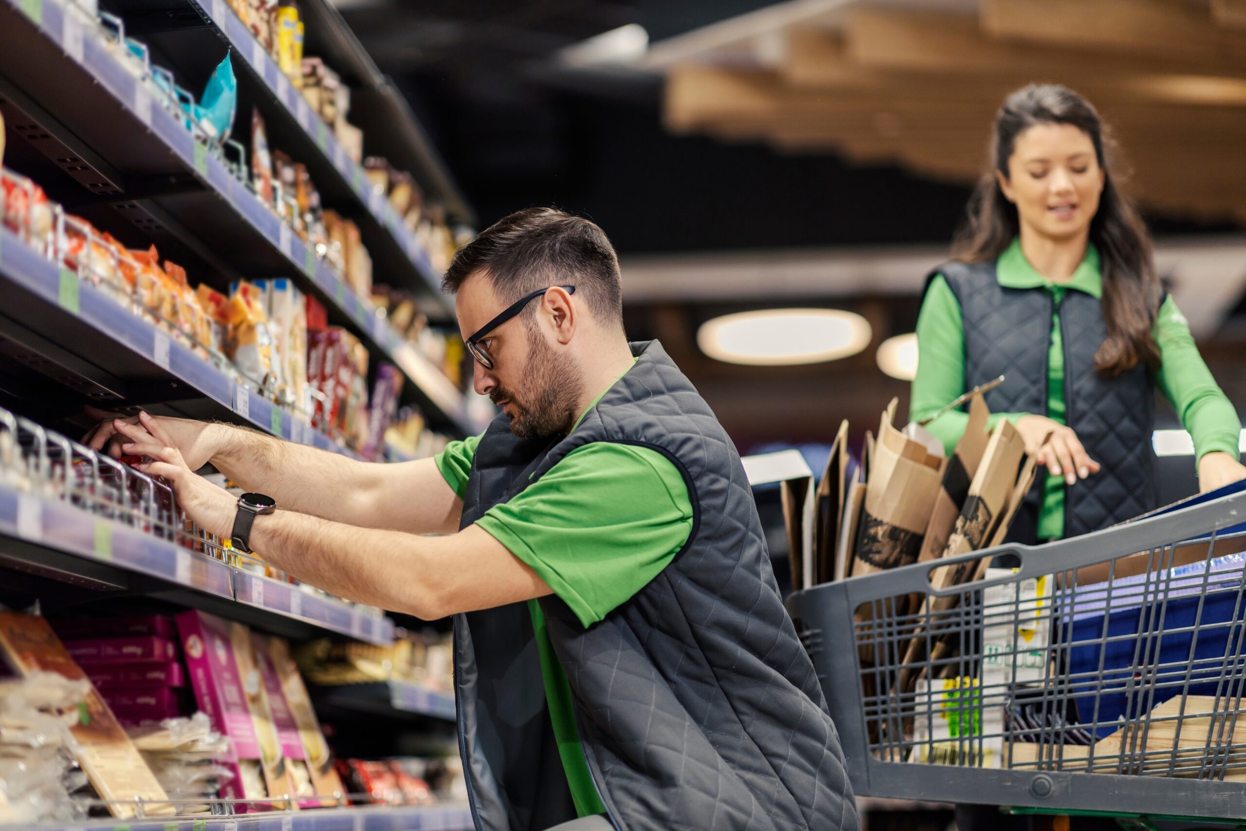 IN-STORE EXECUTION & MERCHANDISING